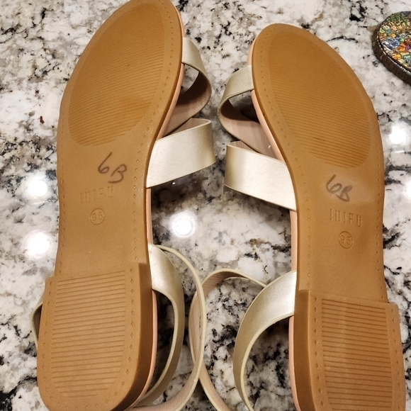 IDIFU strappy double cross Band silver gold Sandals 9.5 new - Picture 6 of 6